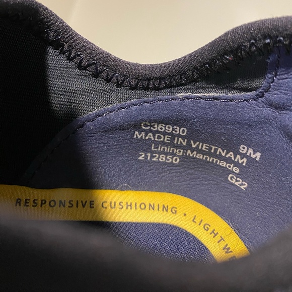 Cole Haan Men's Grand Crosscourt Modern Perf Sneaker Navy Size 9M Flowerfoam - Picture 6 of 8